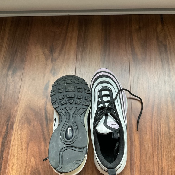 Nike sneakers - Picture 4 of 4